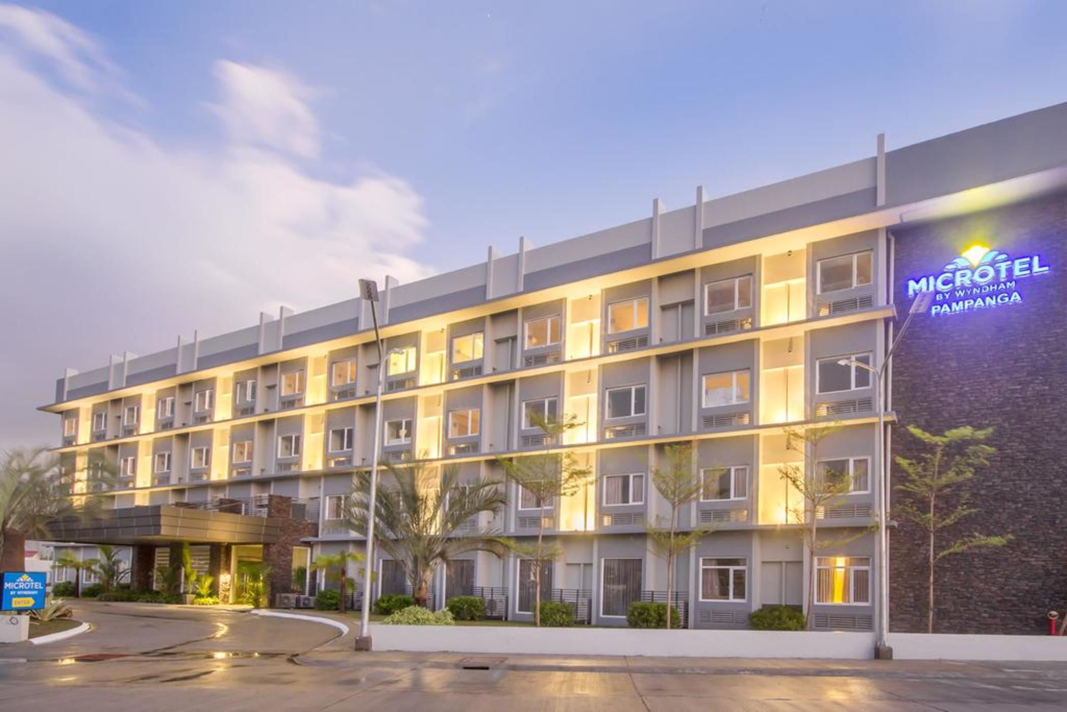 Microtel Inn & Suites By Wyndham San Fernando San Fernando  Exterior photo